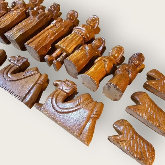 Vintage Hand Carved Wood Nativity Scene - Picture 10 of 13